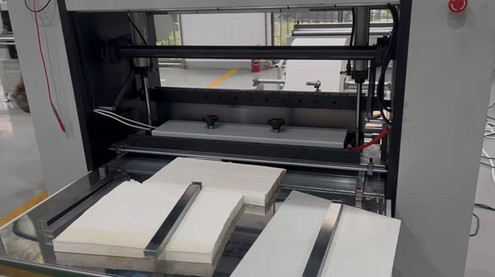 Máquina de dobrar papel de filtro Série de equipamento Velocidade de alimentação 0,5 m