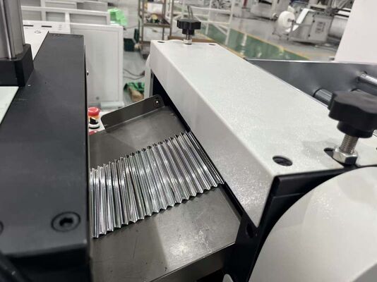 Filtro HEPA Clapboard de Grande Fluxo de Ar com Separador de Alumínio Profundamente Pregueado para Máquina de Pregueamento HVAC